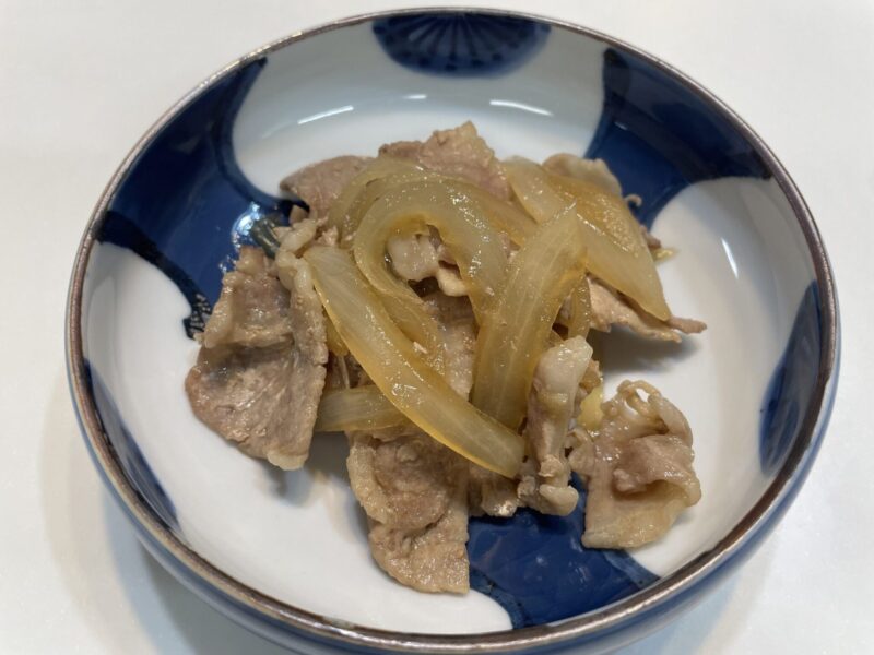 豚ロースと玉ねぎのすき焼き炒め