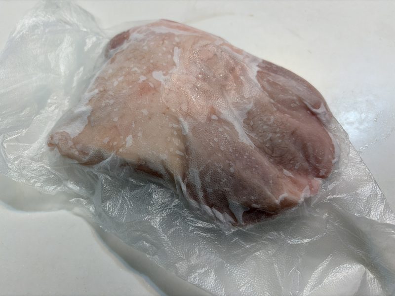 プレスンシールで冷凍保存した鶏もも肉