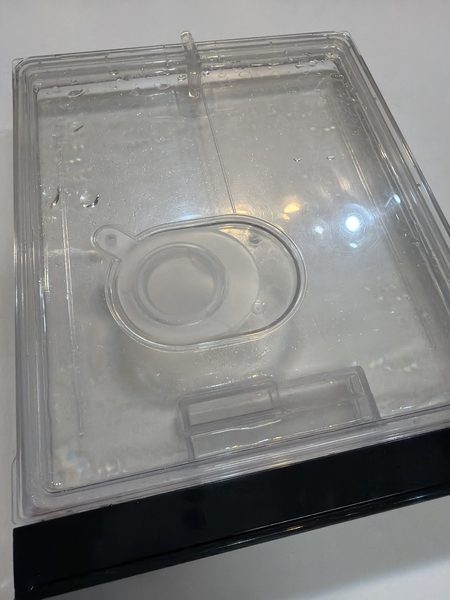 ヘルシオの水タンクに水を入れたところ